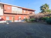 Case e ville in vendita di 225 m² in Via Magnago, 21