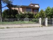 Case e ville in vendita di 226 m² in Via Eleonora Duse, 16