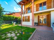 Case e ville in vendita di 226 m² in Via Fumeri, 27