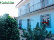 Case e ville in vendita di 227 m² in Via Giosuè Carducci, 5