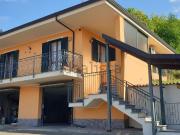 Case e ville in vendita di 229 m² in Località Mezzana
