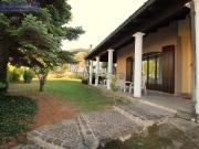 Case e ville in vendita di 229 m² in Via Emilia, 1