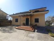 Case e ville in vendita di 230 m²