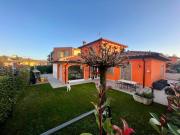 Case e ville in vendita di 230 m²