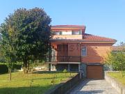 Case e ville in vendita di 230 m² in Strada Braglia