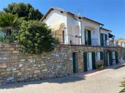 Case e ville in vendita di 230 m² in Strada del colle