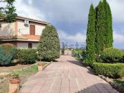 Case e ville in vendita di 230 m² in Strada Provinciale 17