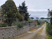 Case e ville in vendita di 230 m² in Via Appia Sud