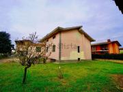 Case e ville in vendita di 230 m² in Via Dante Alighieri