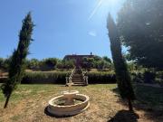 Case e ville in vendita di 230 m² in Via dei Castagnoli