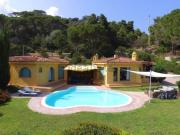 Case e ville in vendita di 230 m² in Via della Piana