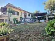 Case e ville in vendita di 230 m² in Via delle Azalee
