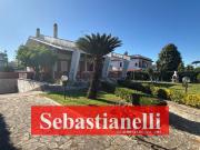 Case e ville in vendita di 230 m² in Via Giovanni Boccaccio