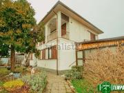 Case e ville in vendita di 230 m² in Via Goldoni