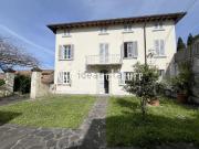 Case e ville in vendita di 230 m² in Via Provinciale...