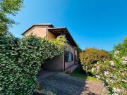 Case e ville in vendita di 230 m² in Via Ronco, 1