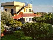 Case e ville in vendita di 230 m² in Via Trepiccioni