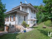 Case e ville in vendita di 230 m² in Via Po, 5