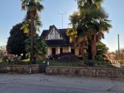 Case e ville in vendita di 233 m² in Via Campagna, 59