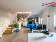 Case e ville in vendita di 233 m² in Via Strigno, 11