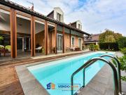 Case e ville in vendita di 234 m² in Via A. de Francisco, 29