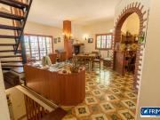 Case e ville in vendita di 234 m² in Via Colombo