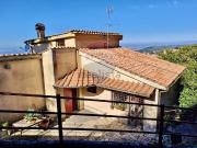Case e ville in vendita di 234 m² in Viale Enrico Ferri, 46