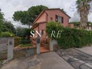 Case e ville in vendita di 235 m² in Lungomare Giuseppe...
