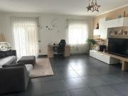 Case e ville in vendita di 236 m² in Via merano, 21