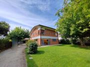 Case e ville in vendita di 238 m² in Via degli Olmi