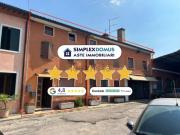 Case e ville in vendita di 238 m² in Via mainenti