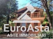 Case e ville in vendita di 238 m² in Via P. G. 11, 13