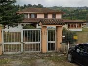 Case e ville in vendita di 239 m² in Via Cassarogna, 163