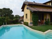 Case e ville in vendita di 239 m² in Viale della...