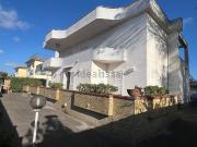 Case e ville in vendita di 240 m²