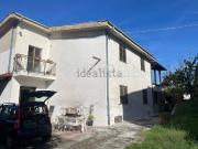 Case e ville in vendita di 240 m² in Contrada Tenimento, 50