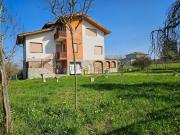 Case e ville in vendita di 315 m² in Frazione Madonna...