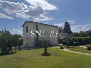 Case e ville in vendita di 240 m² in Via Albert Einstein