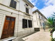 Case e ville in vendita di 240 m² in Via Atto Tigri, 47