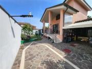 Case e ville in vendita di 240 m² in Via Cesare Pascucci