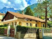 Case e ville in vendita di 240 m² in Via Dante Alighieri, 14