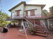 Case e ville in vendita di 240 m² in Via Del Castagno