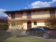 Case e ville in vendita di 240 m² in Via delle Prade