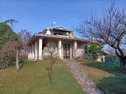 Case e ville in vendita di 240 m² in Via Mazzini, 66