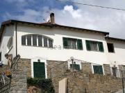 Case e ville in vendita di 240 m² in Via Monsignore B....