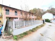 Case e ville in vendita di 240 m² in Via nobiei