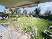 Case e ville in vendita di 240 m² in Via Piave