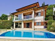 Case e ville in vendita di 240 m² in Via Pulciano Gaino, 27