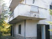 Case e ville in vendita di 240 m² in Via Serra Comune