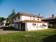 Case e ville in vendita di 242 m²